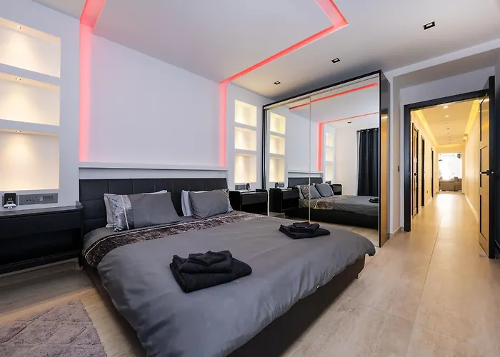 Modern 2 Bedroomed Apartment In Gzira