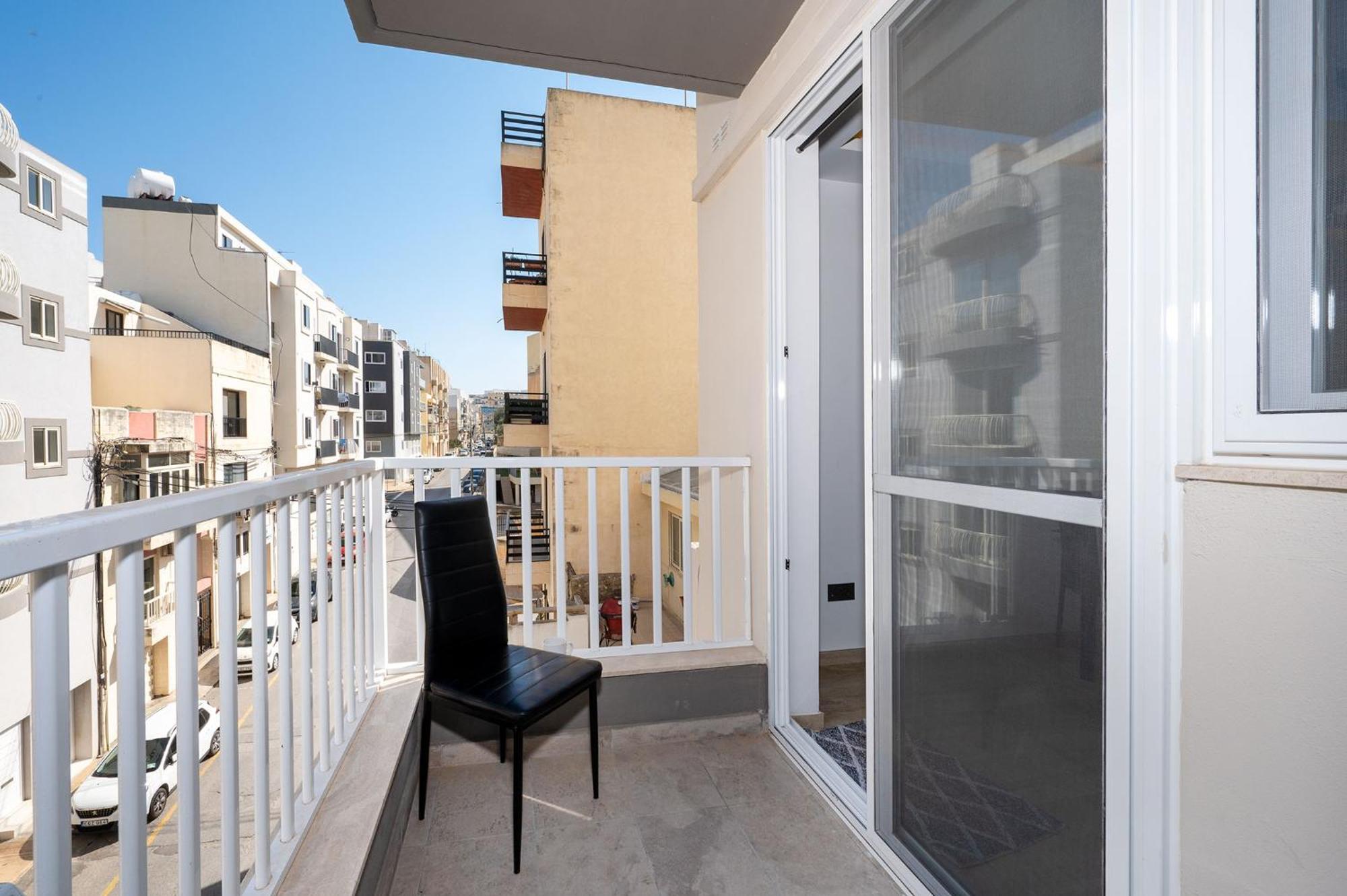 Modern 2 Bedroomed In Apartamento